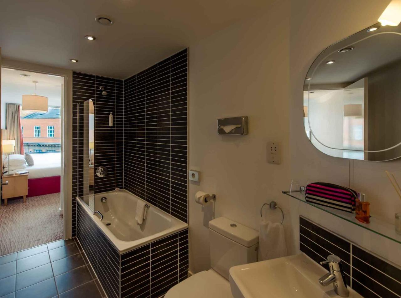 พรีเมียร์ สวีท ลิเวอร์พูล Apartment ภายนอก รูปภาพ